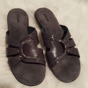 Like new Clarks Sandals